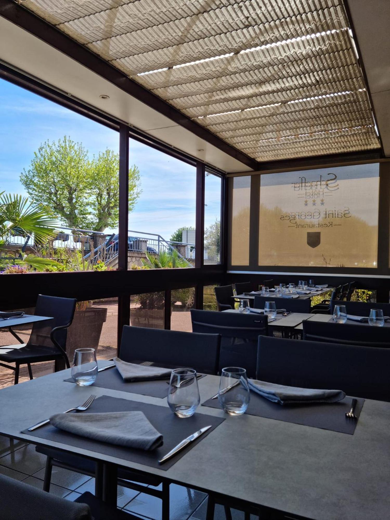 Logis Hotel Schaeffer- Restaurant Le Saint Georges Serrieres (Ardeche) Exterior foto